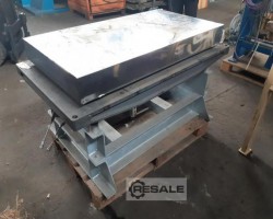 Maschine:   Montagetisch gekühlt Kühltisch