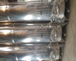 Maschine:  standing V2A Lagertanks