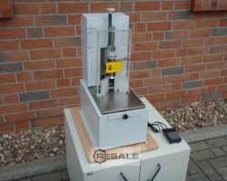 Maschine: ECKENSTANZE c90 Weiterverarbeitungsmaschinen