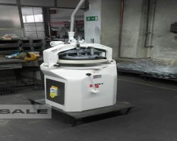 Maschine: ERIKA RECORD Halbautomat Type 9 Brötchenpressen