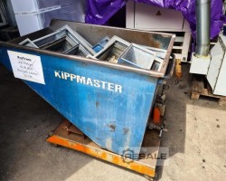 Maschine:   Kippbehälter