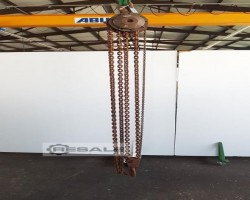 Maschine: TAKRAF 2 MP E.-Kettenzug / Hubwerk