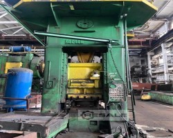 Maschine: KUZLITMASH KD9536,400T Mechanische Beschnittpresse