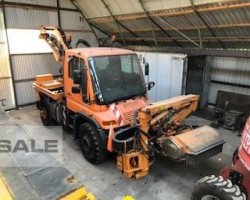 Maschine: MERCEDES BENZ Unimog U400 Großflächenmäher