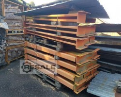 Maschine:   Kragarme