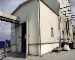 Maschine:   Stahlhalle ca. 28 x 9 x 26 m