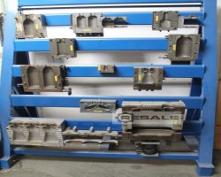 Maschine: VARIOUS Blasformen Blasformmaschinen