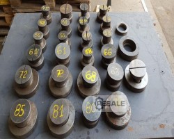 Maschine: MUBEA  Posten Lochstempel + Matrizen