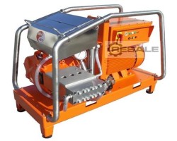 Maschine: DEN-JET CE100 E 300-2050bar 21-135LpM Hochdruckreiniger