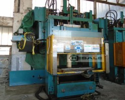 Maschine: AP+T LAGAN FMC-2500 MC12 1010 S Hydraulische Pressen