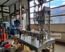 Maschine: KOSME  Kronkorker Kosme mit 8 Verschließköpfen