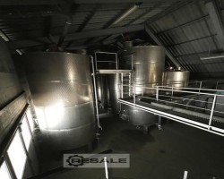 Maschine: DEFRANCESCHI approx. 100 000 Liter Rotwein-Fermenter Tankanlage