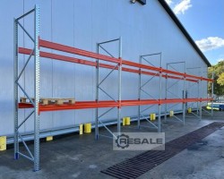 Maschine: BLT ca. 14 lfm, H: 350cm, Palettenregale