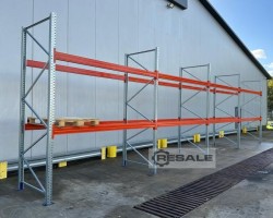 Maschine: BLT ca. 8,40 lfm, H: 350cm, Palettenregale