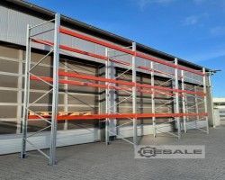 Maschine: BLT ca. 8,40 lfm, H:550cm Palettenregale