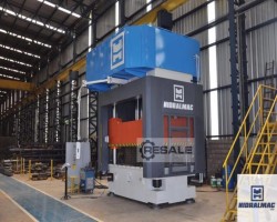 Maschine: HIDRALMAC PH4C 400T Viersäulenpressen