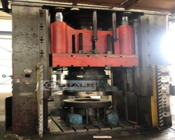 Maschine: SMG HZPUX 350/200 - 1500/1300 Stanzpressen