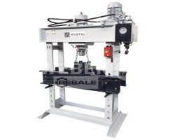 Maschine: MIOTAL WHP 100 Hydraulische Zweiständerpressen