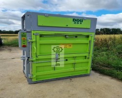 Maschine: MASCH.-FABR. BERMATINGEN DIXI 25 S Ballenpressen