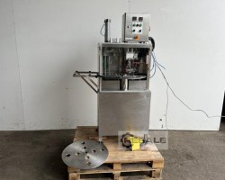 Maschine: FLEXIPAK Rotary pot sealer 