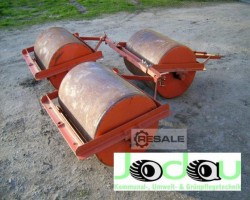 Maschine: TIGGES U2-220 Rasenwalzen