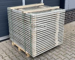 Maschine:  1200 x 1100 mm Rückwandgitter