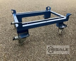 Maschine:   Palettenfahrgestell