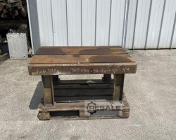 Maschine:  1305 x 800 x 100 mm Montagetische