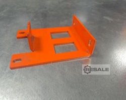 Maschine:   Halter Konsole Agraffenwinkel