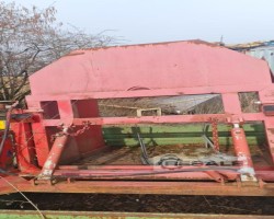 Maschine:   Kistenkippgerät, Kistendrehgerät