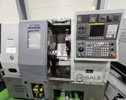 Maschine: HYUNDAI WIA SKT200 Drehmaschinen