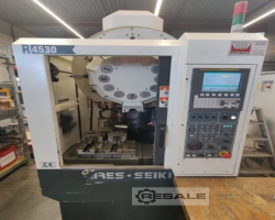 Maschine: ARES - SEIKI R 4530 CNC Fräsmaschinen