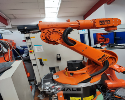 Maschine: KUKA ZH15-2 KR15/2