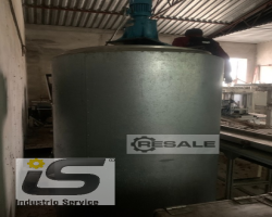 Maschine:  1000 kg Füllbehälter