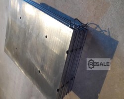 Maschine:  110 Volt-4,6 A Magnetspannplatten