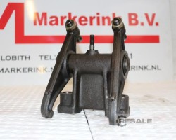 Maschine: DEUTZ 528 Kipphebelbock