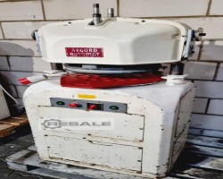 Maschine: ERIKA RECORD Record Automat Brötchenpressen