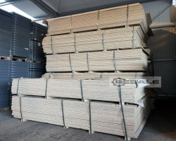 Maschine: UNILIN DIVISION PANELS 2.600 x 1.020 x 38 mm / P4 Spanplatten / Bodenbelag für Lagerbühnen