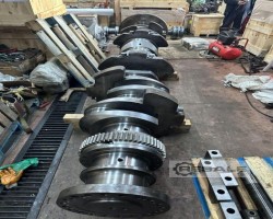 Maschine: WARTSILA 8R32 Kurbelwelle