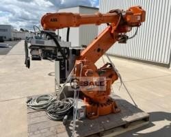 Maschine: ABB IRB 6640-130/3.2 / IRB 6640 M2 Palettierroboter