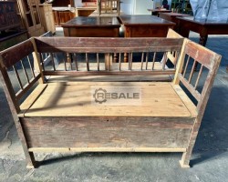 Maschine:   Diverse rustikale Altholzmöbel