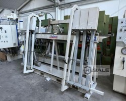 Maschine: STROMAB SL1 Vertikale hydraulische Klemme für Holzplatten