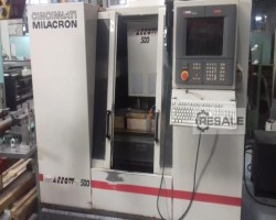 Maschine: CINCINNATI MILACRON ARROW 500 Vertikale CNC Bearbeitungszentren