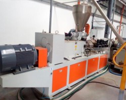 Maschine: GWELL GWC 80-156 Extrusionsanlage für WPC