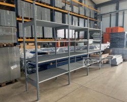 Maschine: SSI SCHäFER R3000 Fachbodenregale