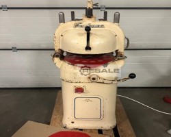 Maschine: FORTUNA A4 Brötchenpressen