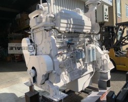 Maschine: CUMMINS KTA19 M3 ID 301 447,42 kW(600 PS)