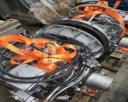 Maschine: ZF 2 x 2555 2,333:1 Marine-Getriebe