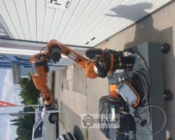 Maschine: KUKA KR 8 and controler Roboter zum Schweißen oder Handling