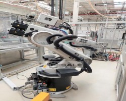 Maschine: KUKA KR30-3 Industrieroboter